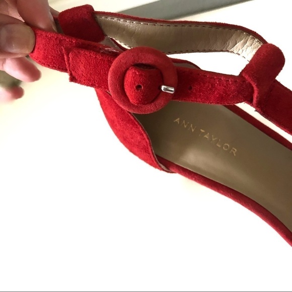 Ann Taylor red suede pointed toe ankle strap heel - Picture 7 of 11